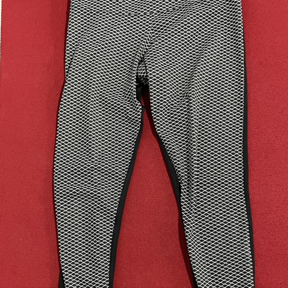 Onzie yoga pant